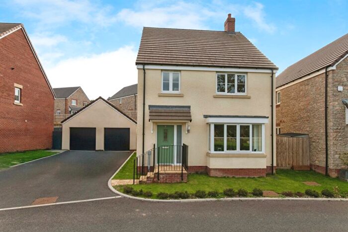 4 Bedroom Detached House For Sale In Higher Ash Close, Gittisham, Honiton, EX14