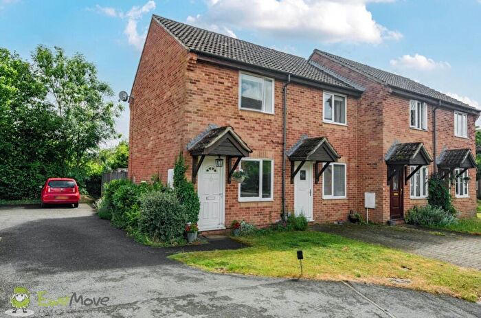 1 Bedroom End Of Terrace House For Sale In Scrivens Mead, Thatcham, Berkshire, RG19