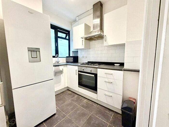 1 Bedroom Apartment To Rent In The Homefield, Morden, SM4