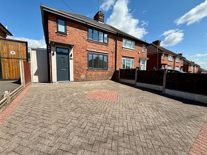 3 Bedroom Property To Rent In Fearn Avenue, Ripley, DE5