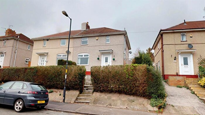 3 Bedroom Semi Detached House For Sale In Ponsford Road, Knowle Park, Bristol, BS4