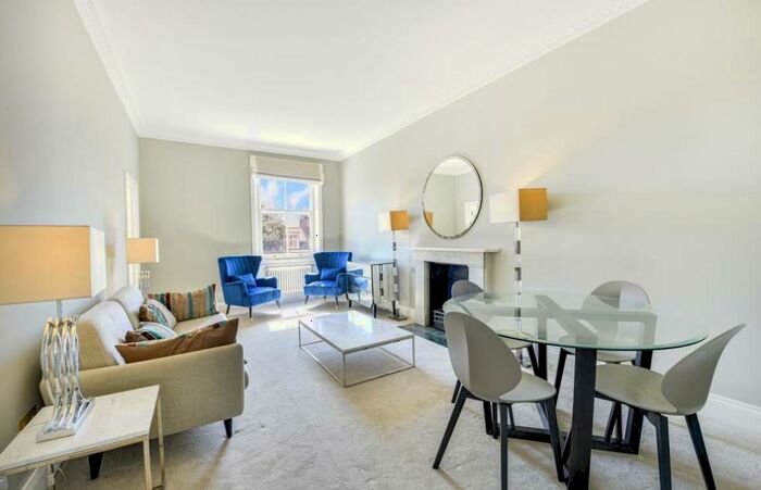 2 Bedroom Apartment To Rent In Grove End Road, St John's Wood, London, NW8