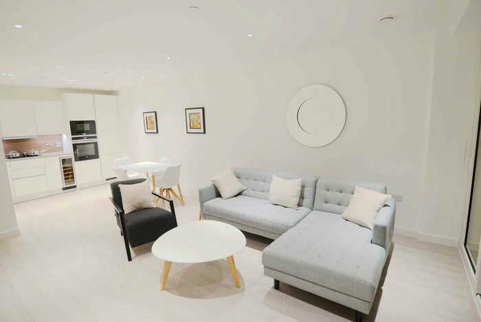 1 Bedroom Flat To Rent In Devan Grove, London, N4