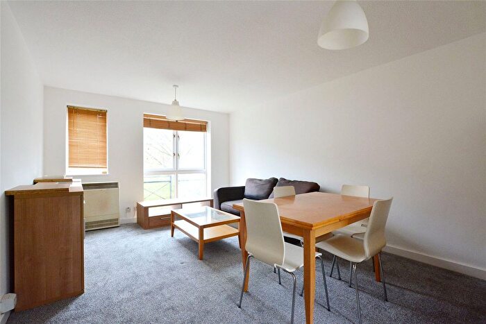 1 Bedroom Flat To Rent In Riverside Court, Blackheath, London, SE3