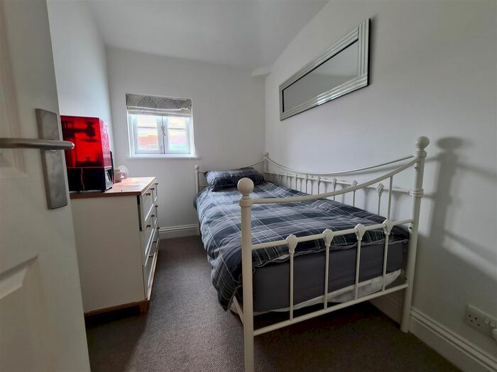 2 Bedroom Flat To Rent In Lantern Court, High Street, Ely, CB7