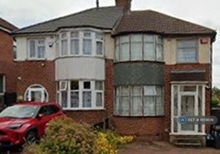 3 Bedroom Semi-Detached House To Rent In Coleraine Road, Birmingham, B42