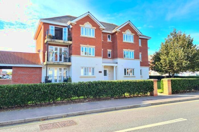 2 Bedroom Flat To Rent In Heritage Way, Gosport, PO12