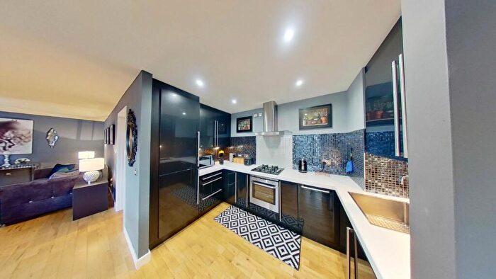 2 Bedroom Flat For Sale In Kimmerghame Terrace, Edinburgh, Midlothian, EH4