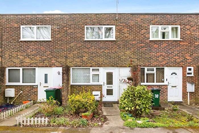 2 Bedroom Terraced House For Sale In Redwood Close, Crawley, RH10