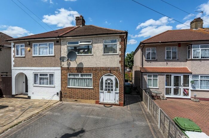 3 Bedroom Semi-Detached House To Rent In Lochmere Close, Erith, DA8