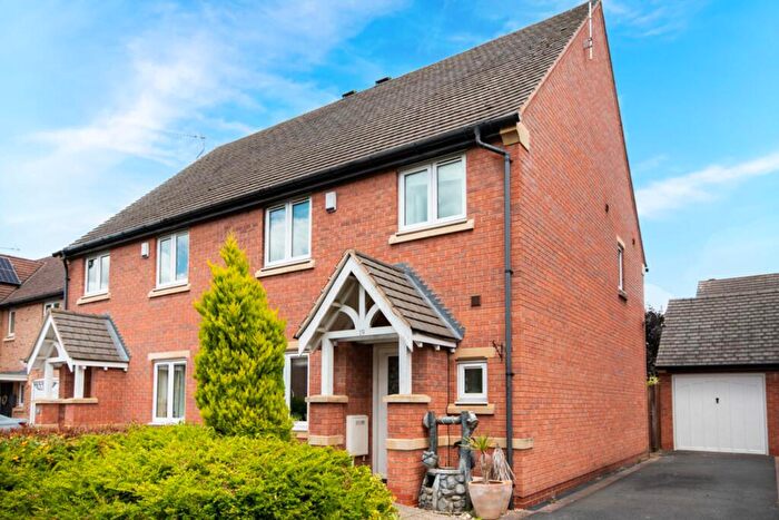 3 Bedroom Semi-Detached House For Sale In Adrians Walk, Retford, DN22