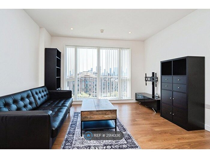 2 Bedroom Flat To Rent In Sargasso Court, London, E3