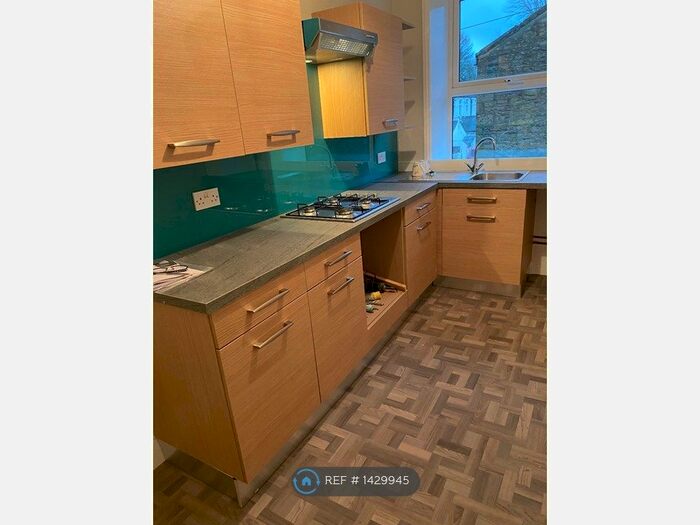 2 Bedroom Flat To Rent In Gisburn Road, Barrowford, Nelson, BB9