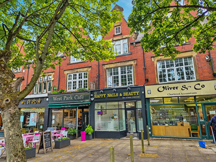 3 Bedroom Flat To Rent In Otley Road, Leeds, LS16