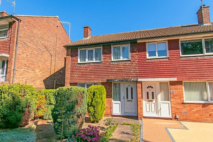 3 Bedroom Town House To Rent In Sobers Gardens, Arnold, Nottingham, NG5