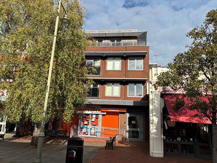 1 Bedroom Flat To Rent In High Street, Egham, Surrey, TW20