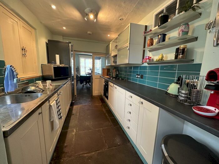 4 Bedroom Town House To Rent In Drybridge Street, Monmouth, NP25