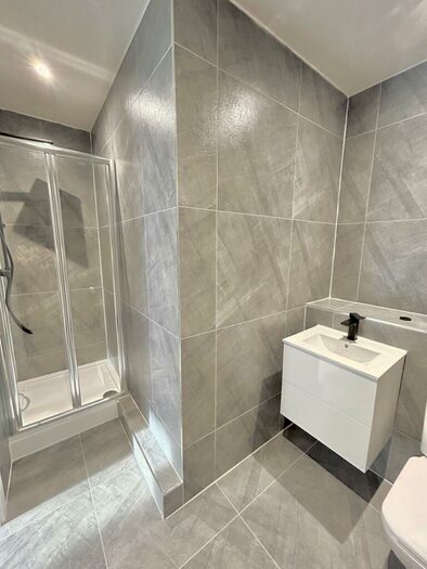 2 Bedroom Flat To Rent In Warstone Lane, Warstone Lane, Birmingham, West Midlands, B18