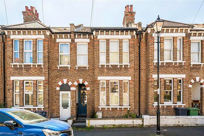 3 Bedroom Property For Sale In Gillian Street, Ladywell, SE13