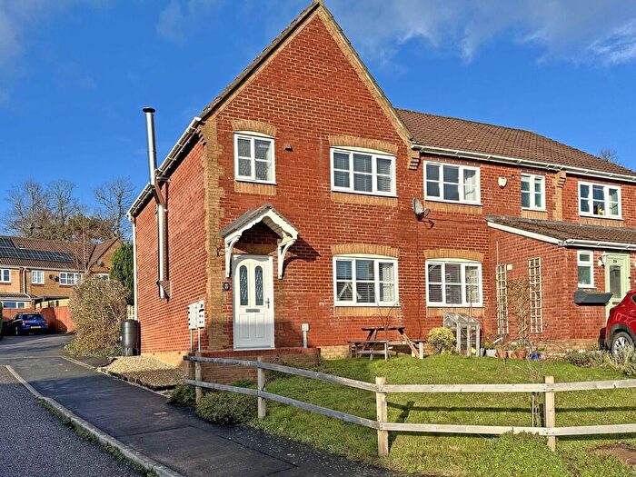 3 Bedroom Semi Detached House For Sale In Pridhams Way, Exminster, EX6