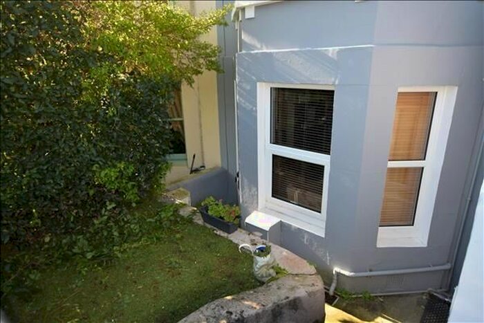 1 Bedroom Flat To Rent In Harold Road, Hastings, TN35