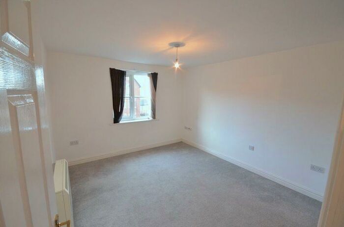 1 Bedroom Flat To Rent In Preston New Road, Blackburn, BB2