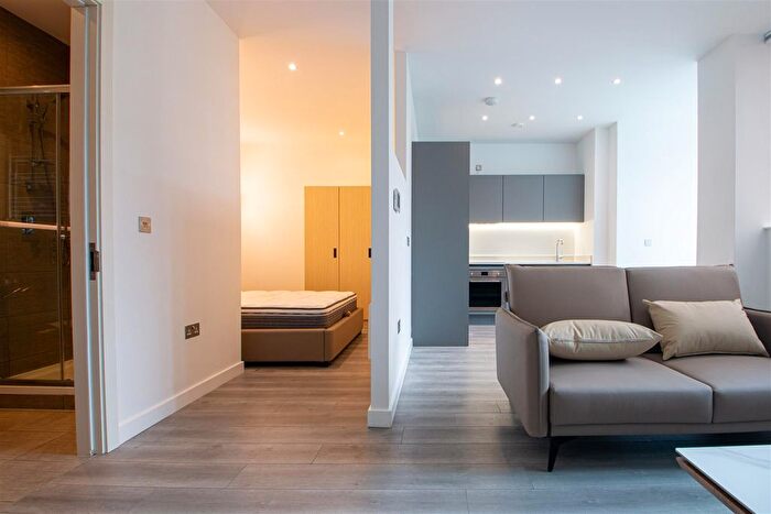 1 Bedroom Flat To Rent In Foxhunter Drive, Linford Wood, MK14