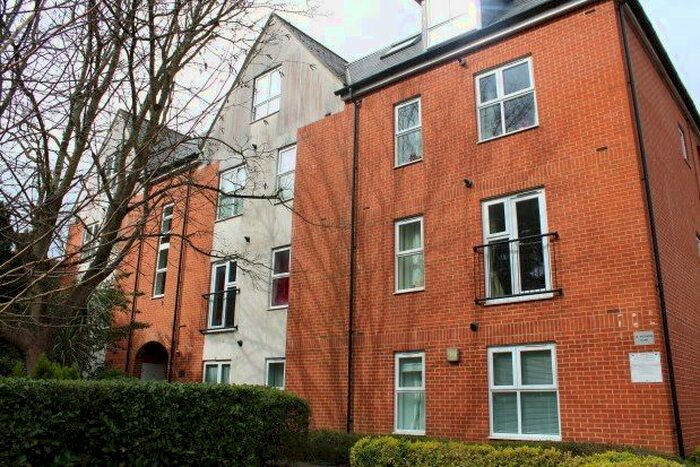 1 Bedroom Flat To Rent In 1A Archers Road, Southampton SO15