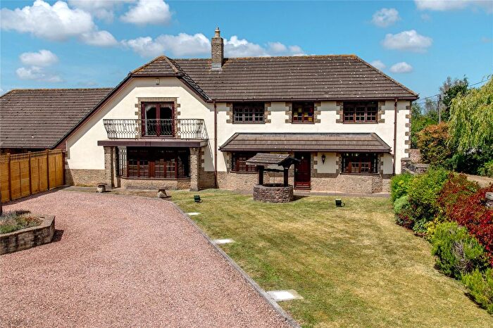 4 Bedroom Semi-detached House For Sale In Chelston, Wellington, Somerset, TA21