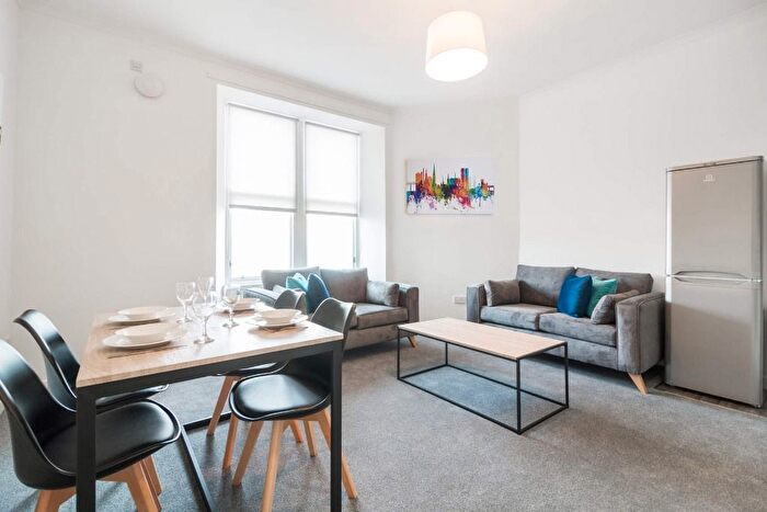 4 Bedroom Flat To Rent In Peddie Street, West End, Dundee, DD1