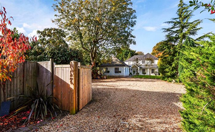 5 Bedroom Detached House For Sale In Chestnut Avenue, Chichester, West Sussex, PO19