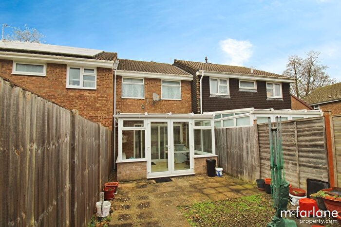 3 Bedroom Terraced House For Sale In Edale Moor, Swindon, SN3