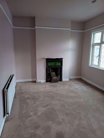 1 Bedroom Flat To Rent In Claremont Villas, Southampton Way, London, SE5