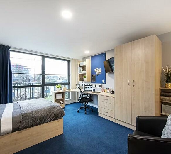 Apartment To Rent In Hoyle Street, Sheffield, S3