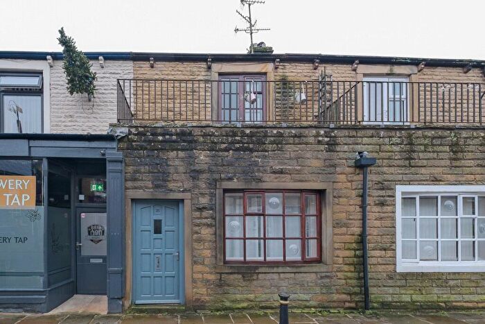 2 Bedroom Apartment To Rent In Victoria Road, Earby, Barnoldswick, BB18