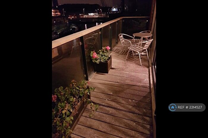 3 Bedroom Flat To Rent In Roach Road, London, E3