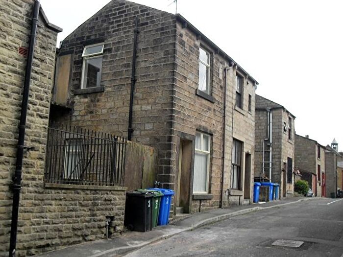 2 Bedroom Flat To Rent In Lord Street, Stacksteads, Bacup, OL13