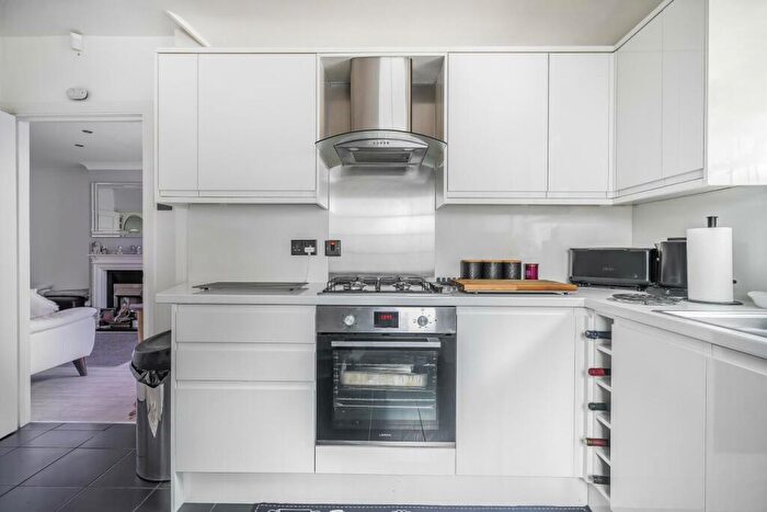 2 Bedroom Semi-Detached House For Sale In Glenhurst Rise, Crystal Palace, SE19
