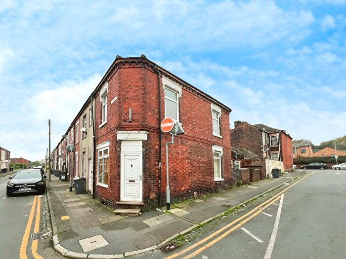 4 Bedroom Terraced House To Rent In Chatham Street, Stoke-on-Trent, Staffordshire, ST1