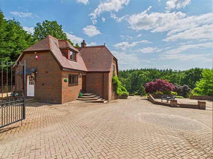 3 Bedroom Detached House For Sale In Ringwood Road, Stoney Cross, Lyndhurst, SO43