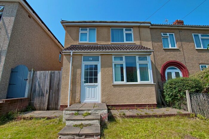 4 Bedroom Semi-Detached House To Rent In Glaisdale Road, Fishponds, Bristol BS16