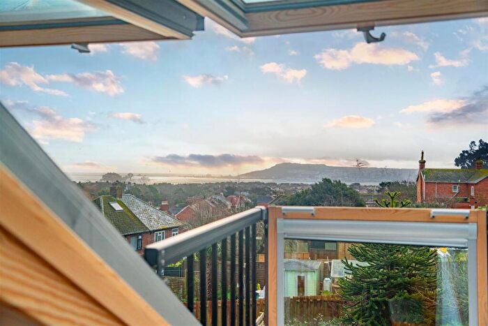 3 Bedroom Bungalow For Sale In Castle Hill Road, Weymouth, DT4