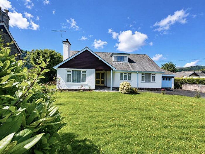 3 Bedroom Detached Bungalow For Sale In Betws Road, Llanrwst, LL26
