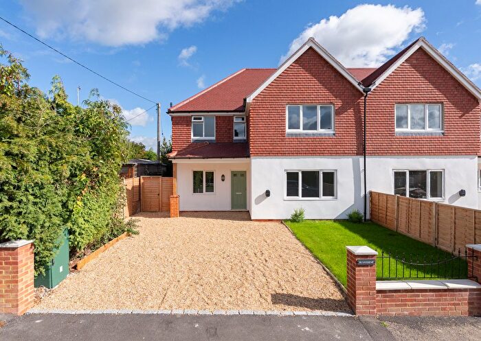 3 Bedroom Semi-Detached House For Sale In Highland Road, Beare Green, RH5