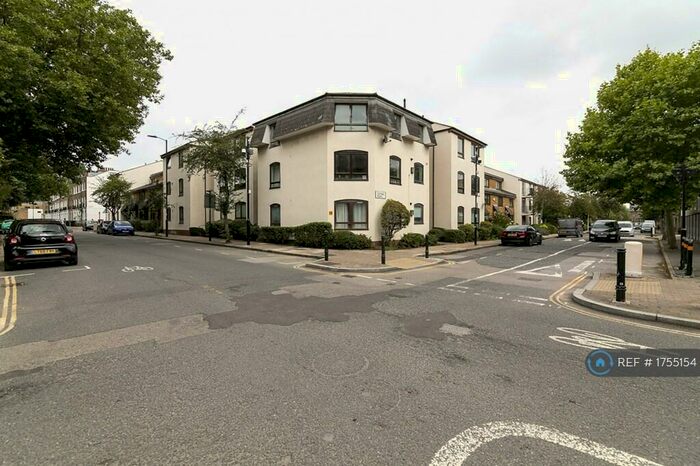 2 Bedroom Flat To Rent In Lofting Road, London, N1