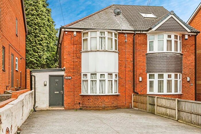 4 Bedroom Semi-Detached House For Sale In High Street, Pensnett, Brierley Hill, DY5