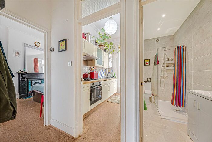 1 Bedroom Flat For Sale In Lee High Road, London, SE12
