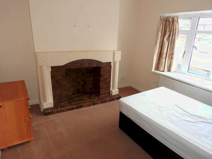 4 Bedroom Property To Rent In Marlborough Road, Brynmill, Swansea, SA2