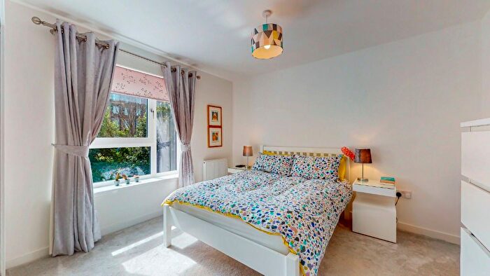 2 Bedroom Flat To Rent In Shrubhill Walk, Leith, Edinburgh, EH7