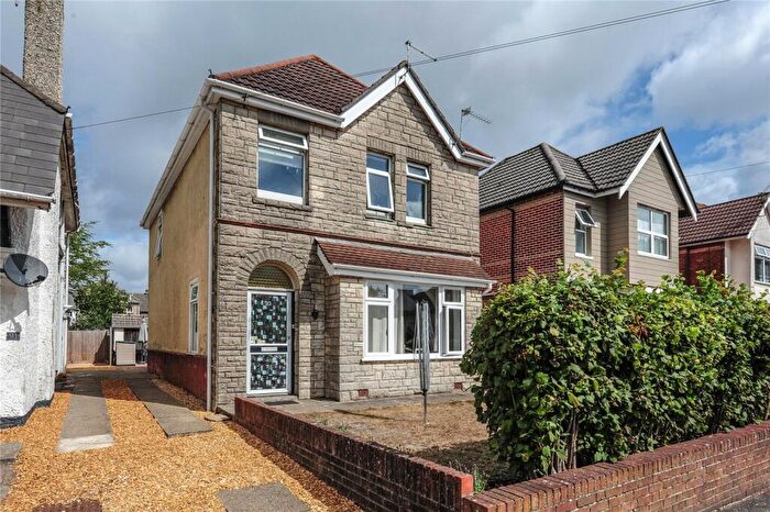 2 Bedroom Apartment For Sale In Alexandra Road, Parkstone, Poole, Dorset, BH14